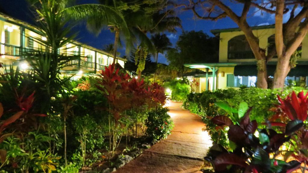 Island Beachcomber Hotel Altona エクステリア 写真