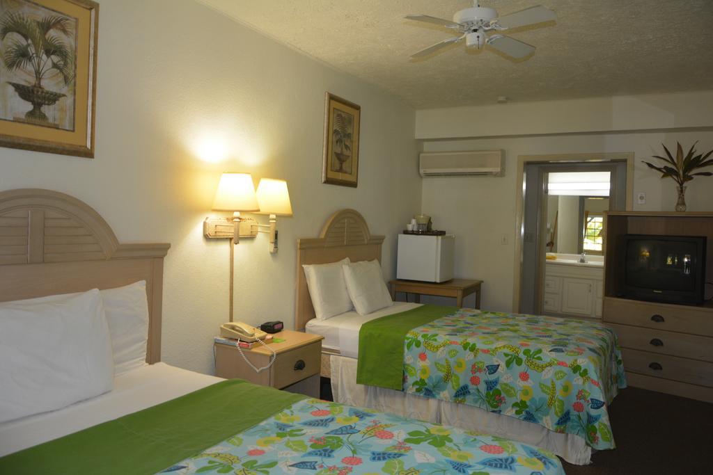 Island Beachcomber Hotel Altona エクステリア 写真